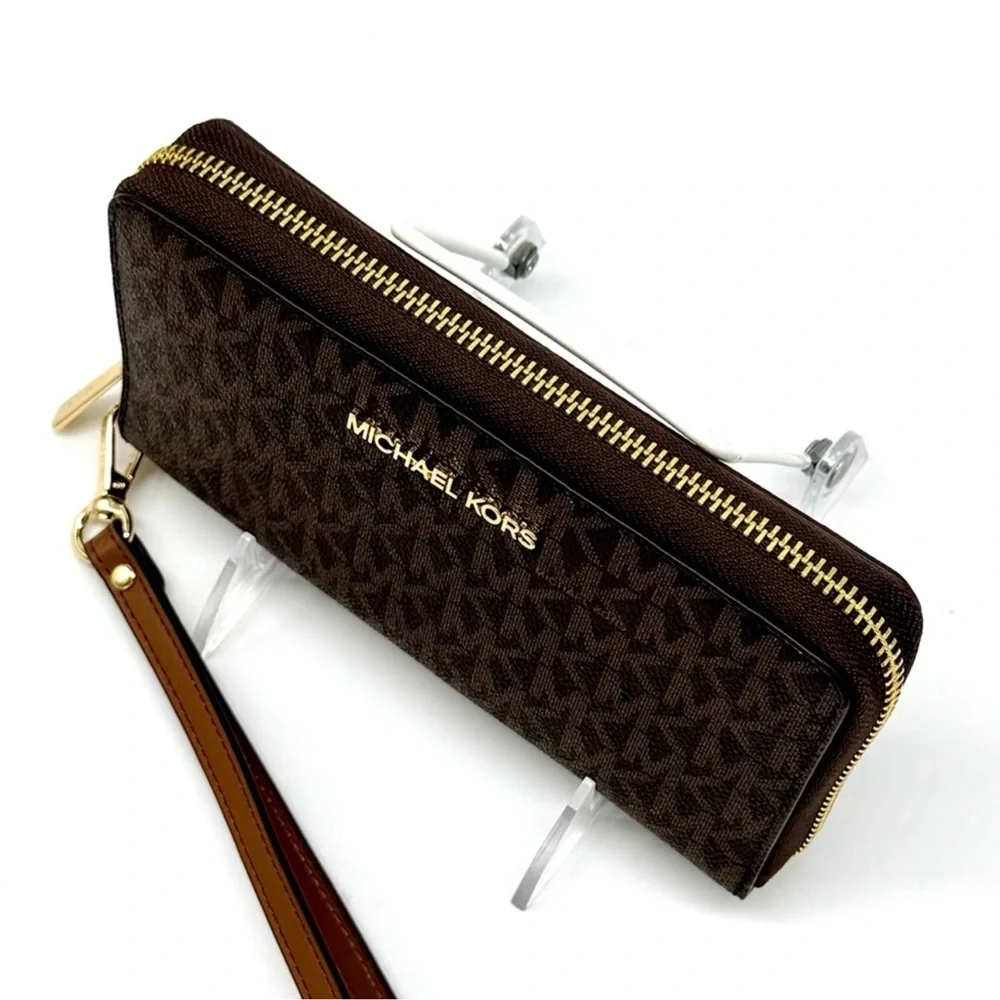 Michael Kors Large Jet Set Travel Flat Phone Case Wallet - Brown Signature